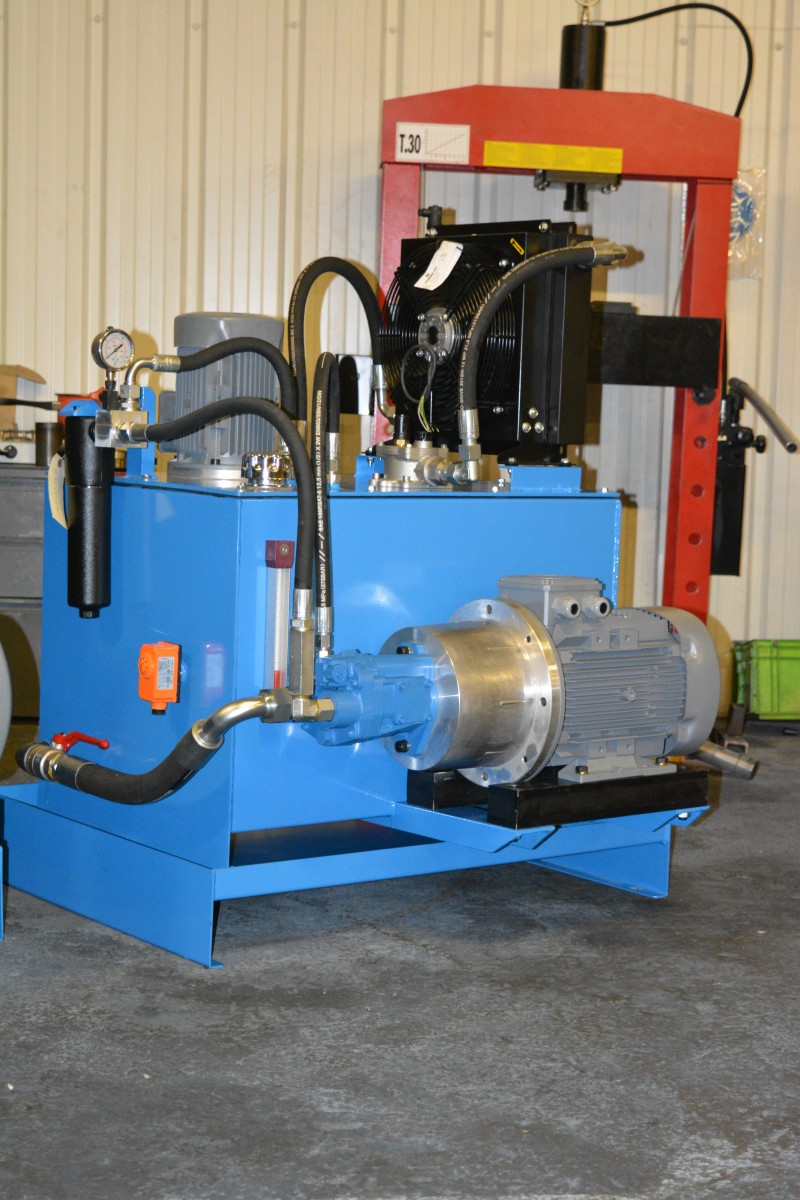 Réparation de pompe hydraulique Laval